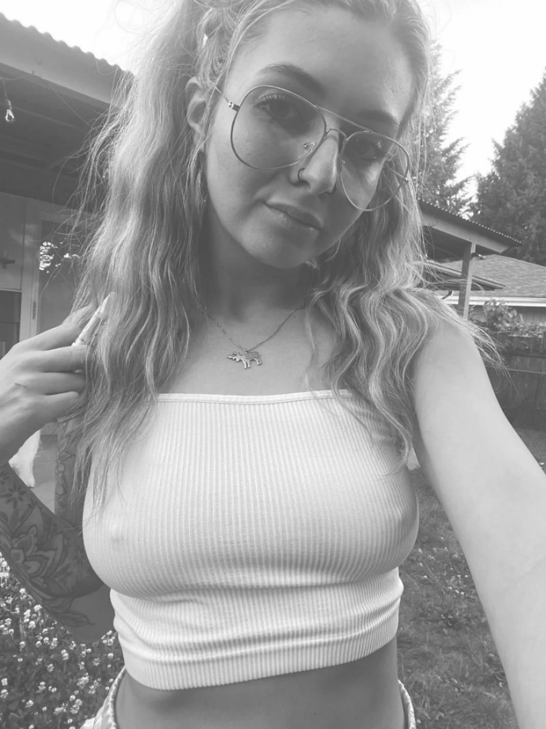 Sexy KIK slut, 28, loves her hot body image 46
