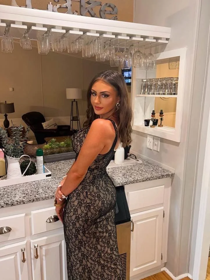 Indiana slut Hannah lost in IRL game image 9
