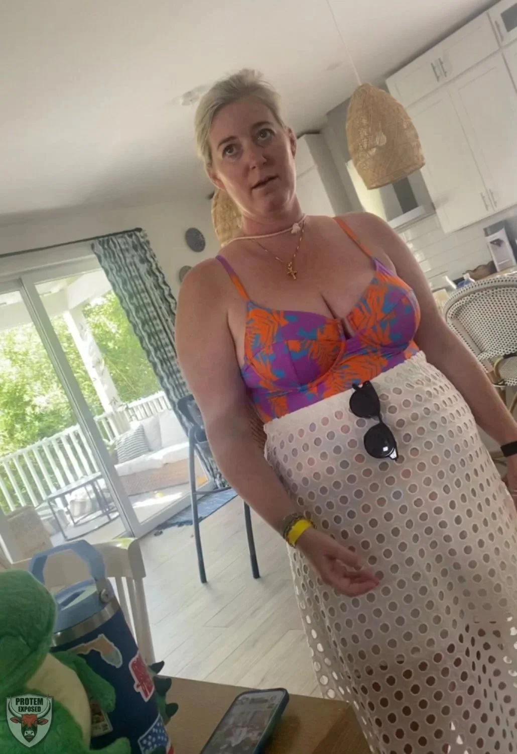 Chubby Slut Caroline image 25
