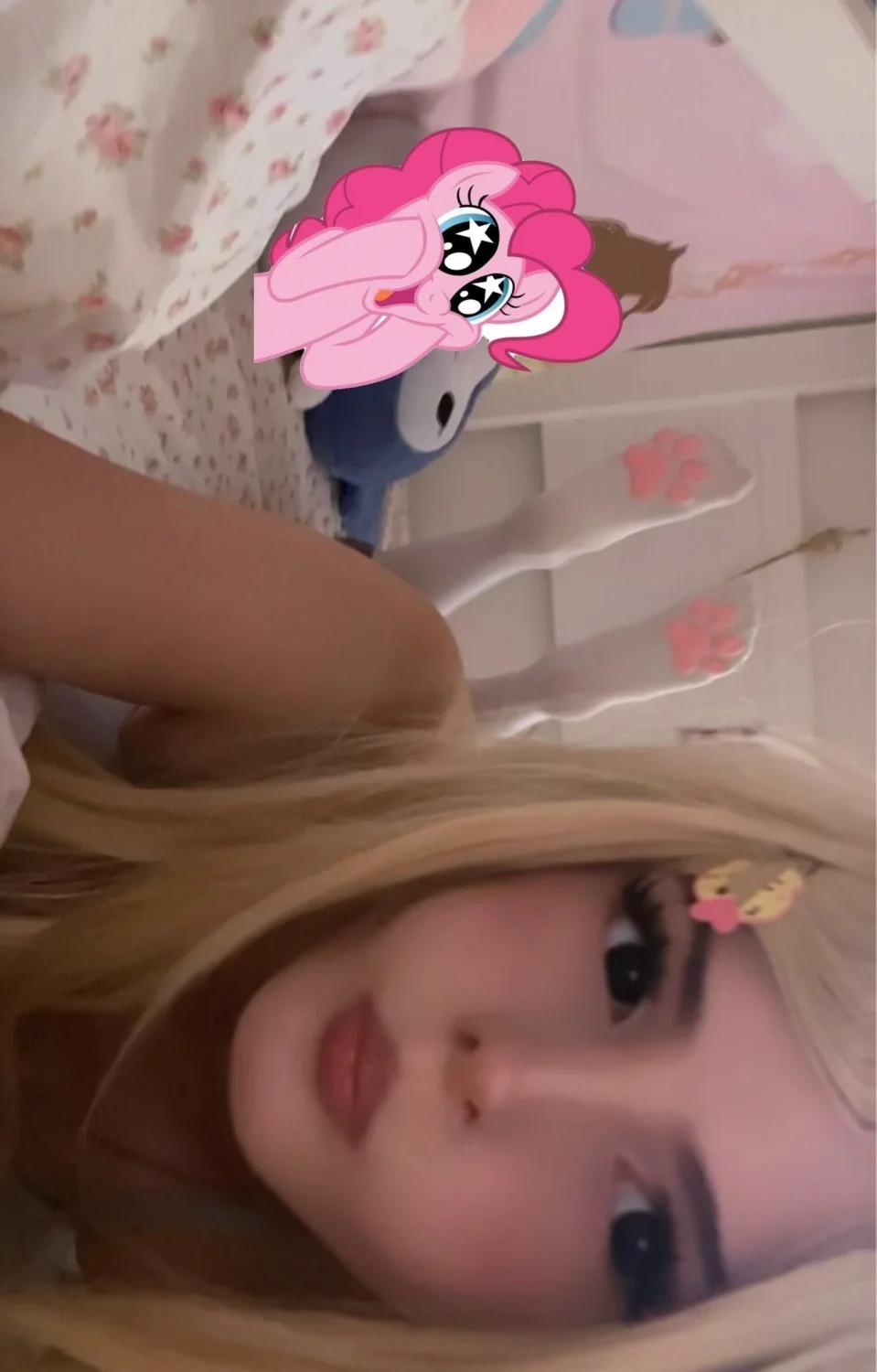 cute kawaii egirl image 22