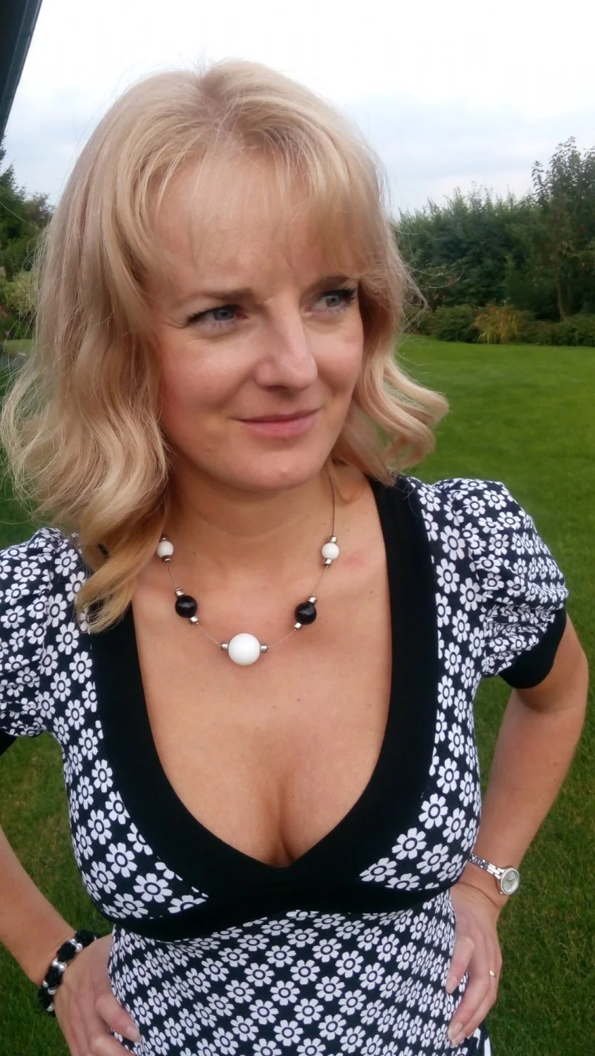 Czech milf image 10