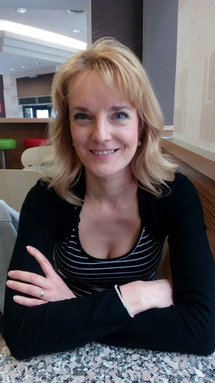 Czech milf image 12