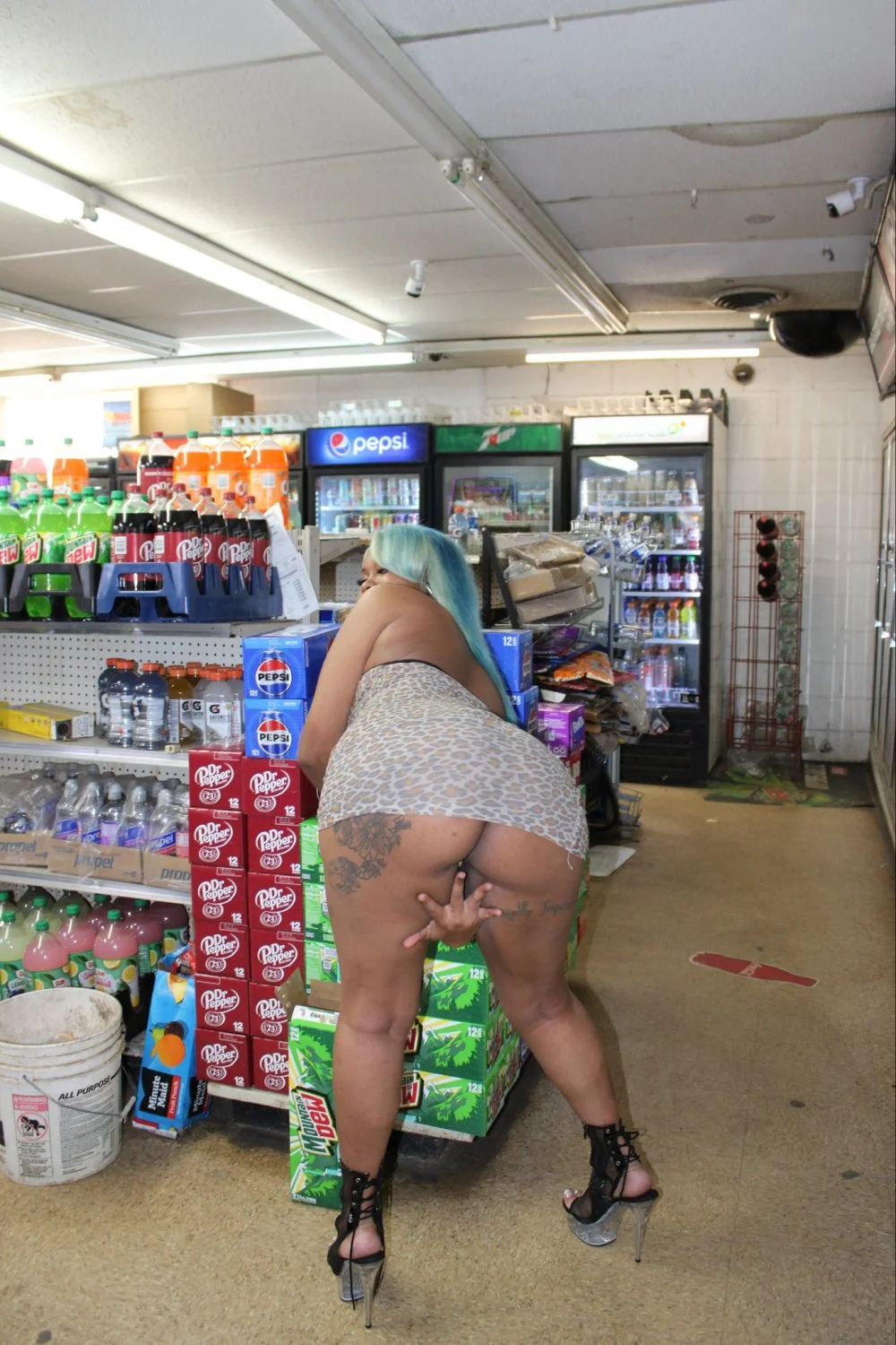 Ghetto Thick Bitch With Jiggly Ass image 6