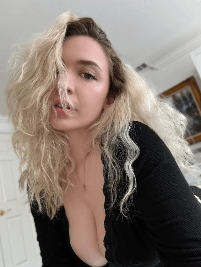 Big titty asmr slut pt. 1 image 21