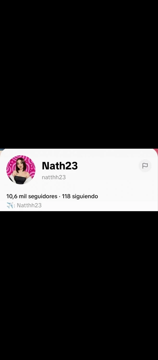 Nath Colombiana complaciente image 1