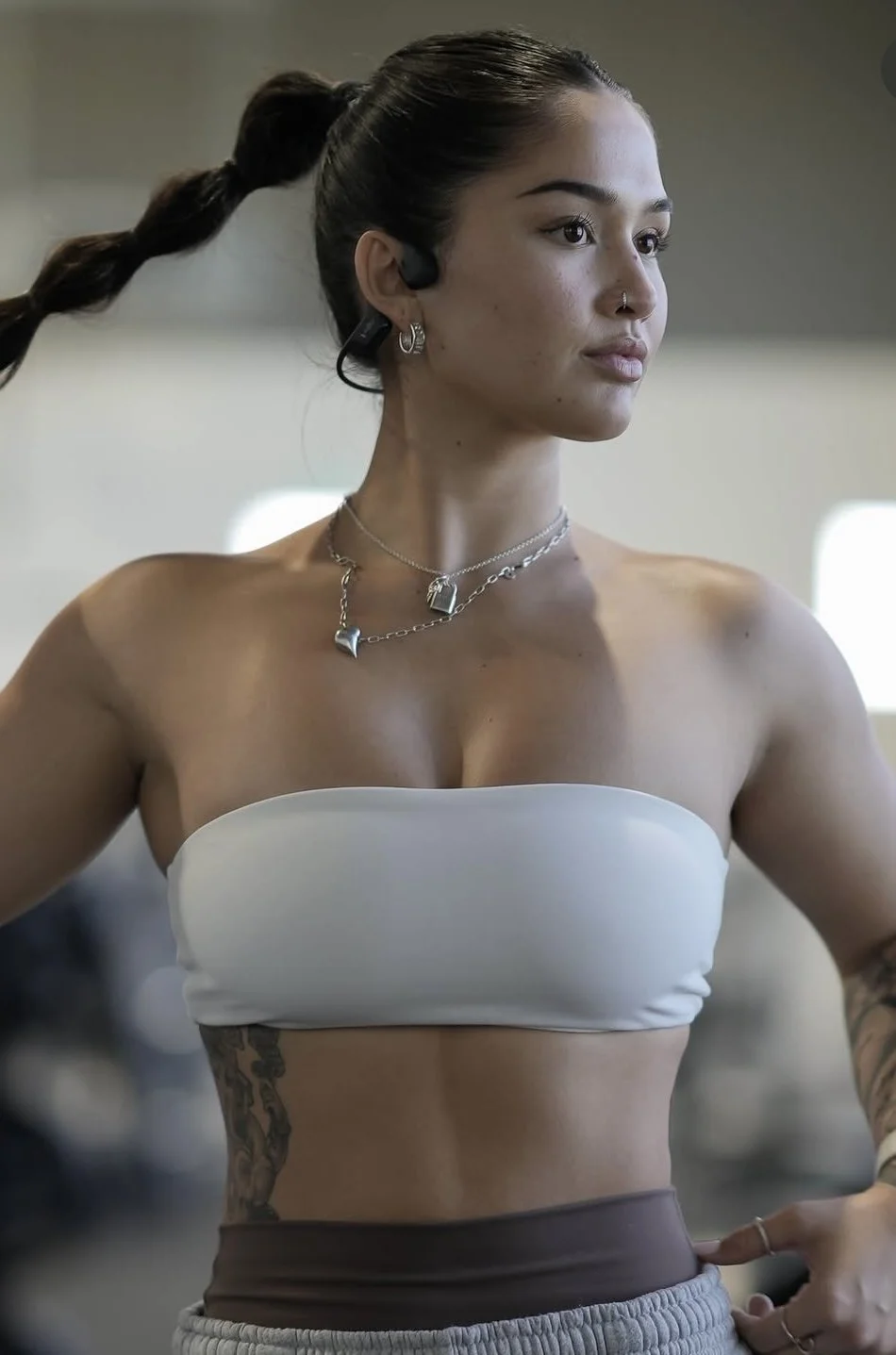 I bet this Aussie can suck a softball through a garden hose image 10