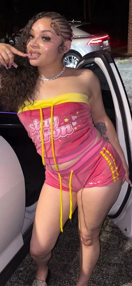 Nutty snowbunny nette showing off her nutty body🤤 image 11