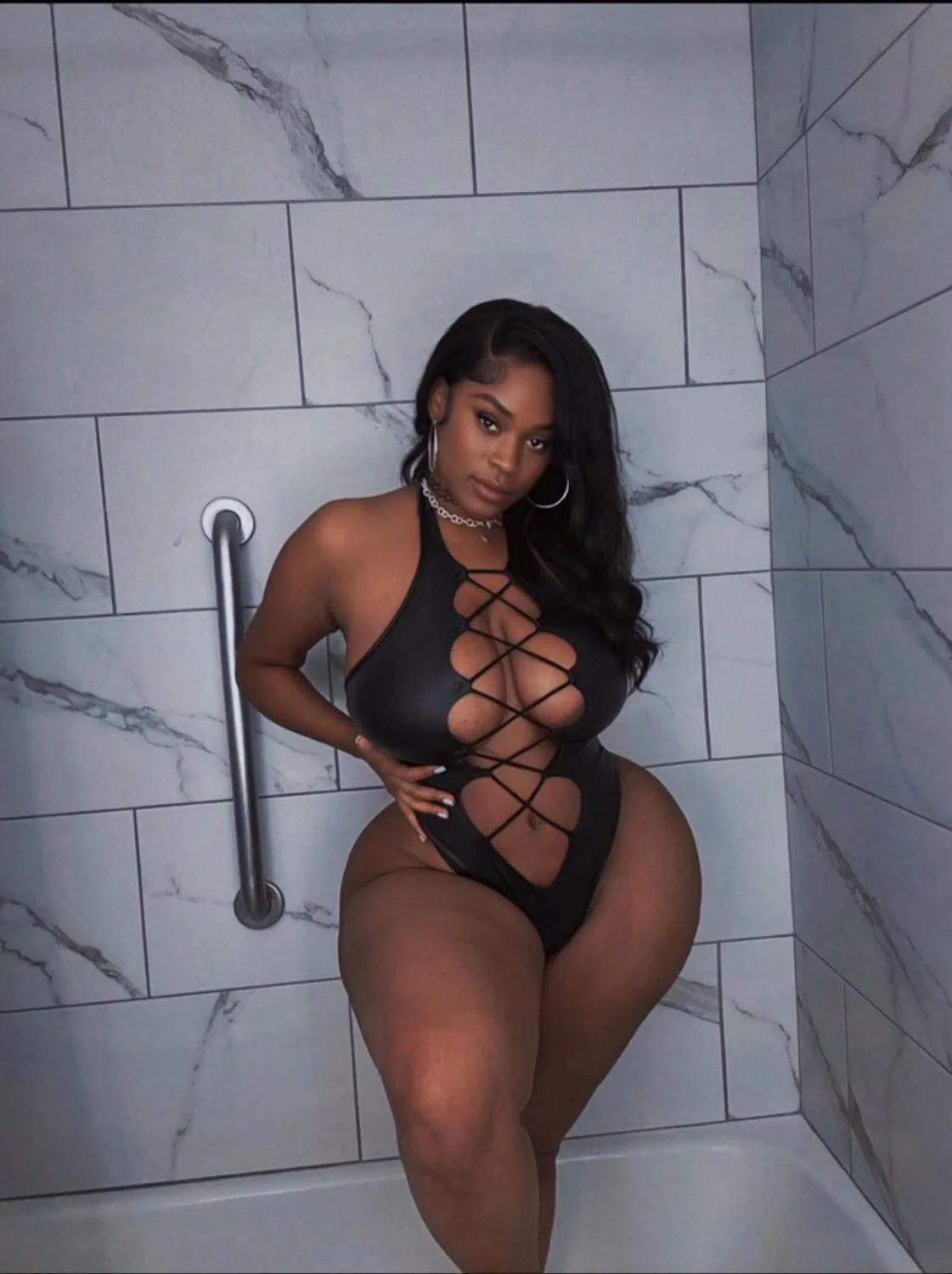 Sexy and Thick Ebony IG BADDIE image 6