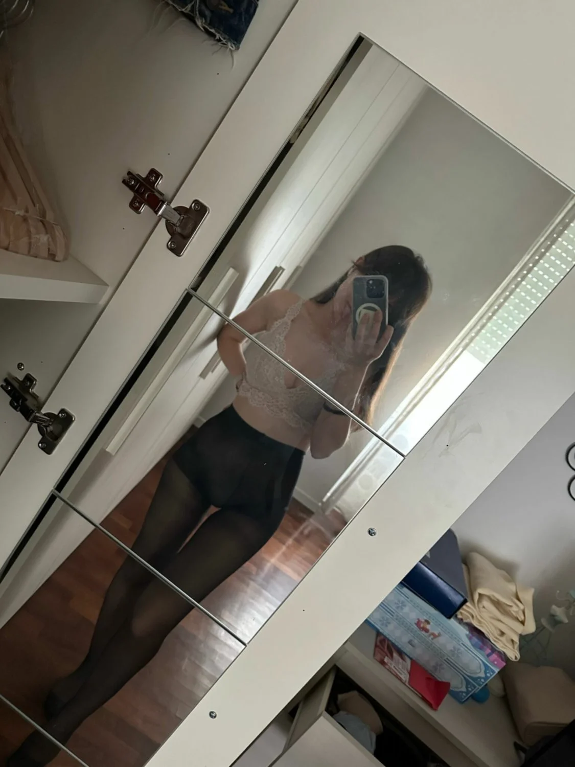 Nya Cuck's GF 23 image 4