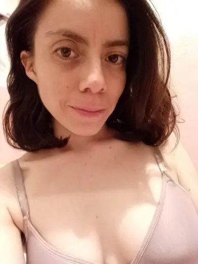 Elizabeth mas hermosa peluda cover image
