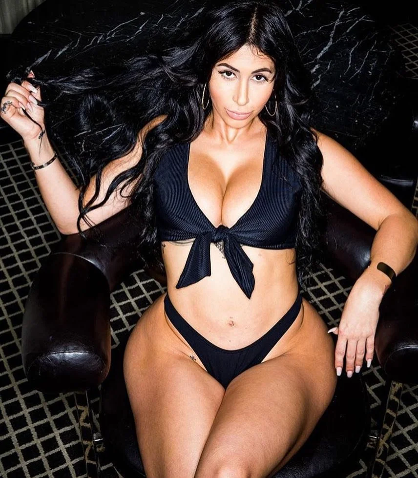 v.k 🍑 image 3