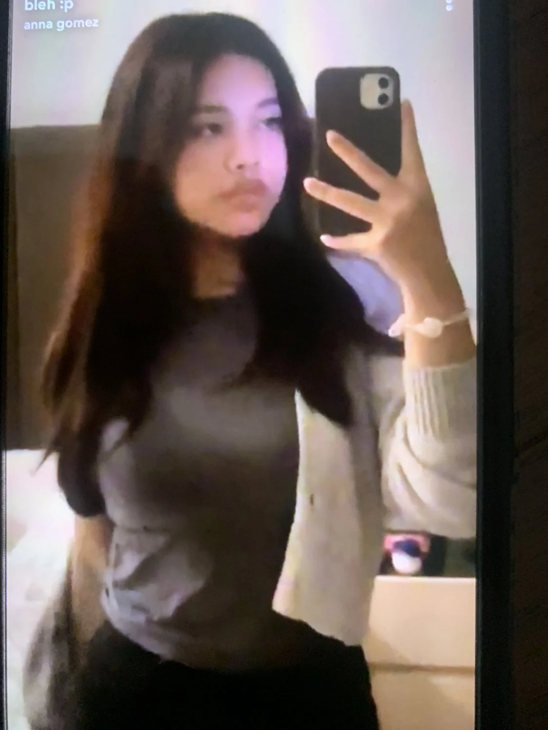 Dumb Asian girl gets leaked image 6