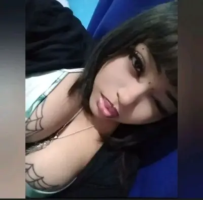 P4m3 nuñez y sus tetas perforadas y tatuadas cover image