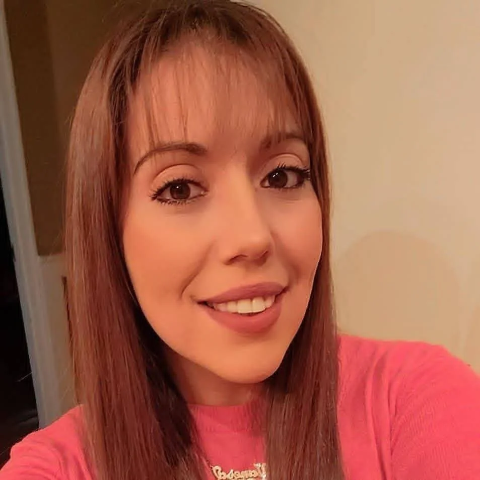 Vanesa milf culona bien puta que le gusta que le mande videos pajeandome image 4