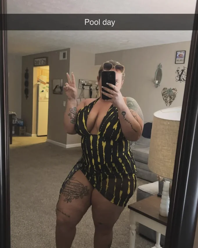Thick blonde Pawg Milf image 19