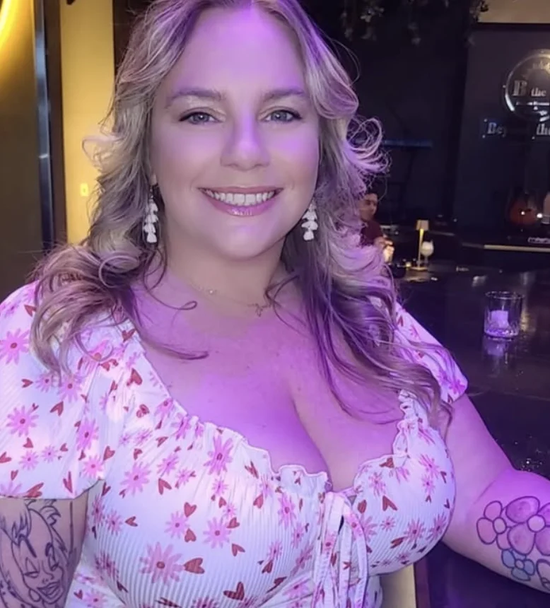 Thick blonde Pawg Milf image 5