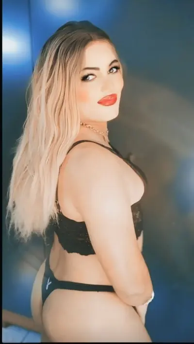 Travésti safadinha de MG cover image