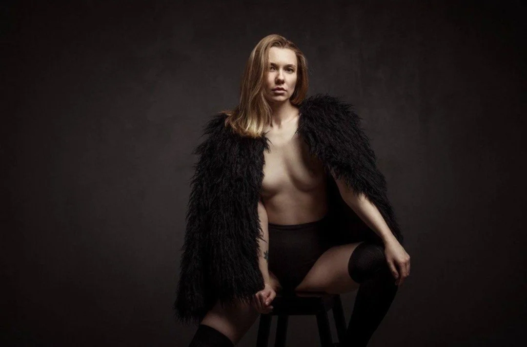 Sexy Ukrainian Milf Wannabe Model, Victoria image 8
