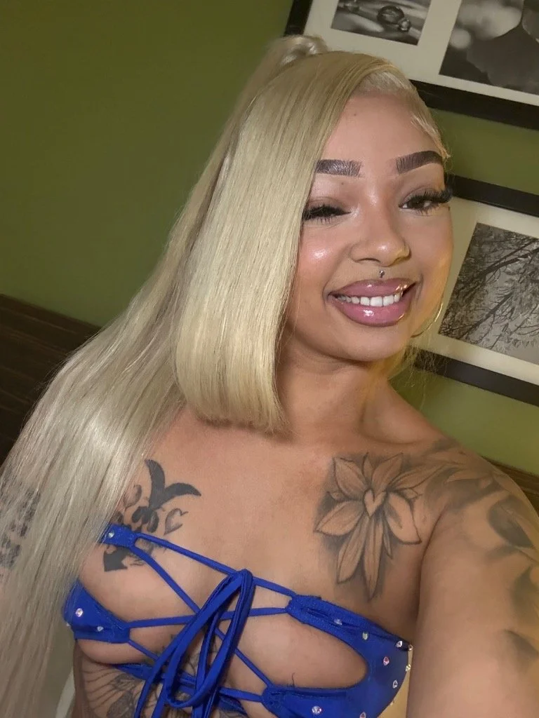Carmella image 2