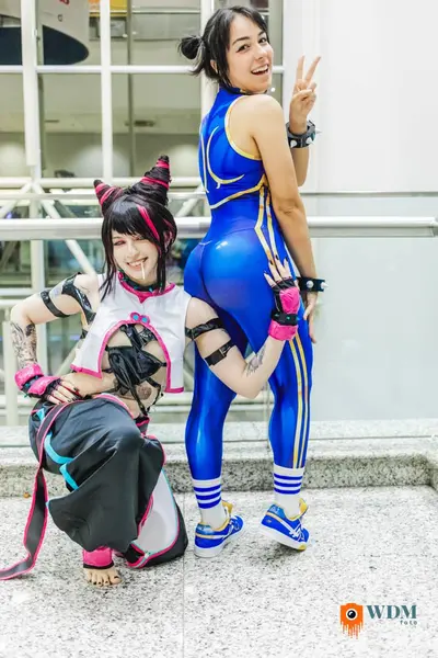 Chun-li hot cosplay cover image