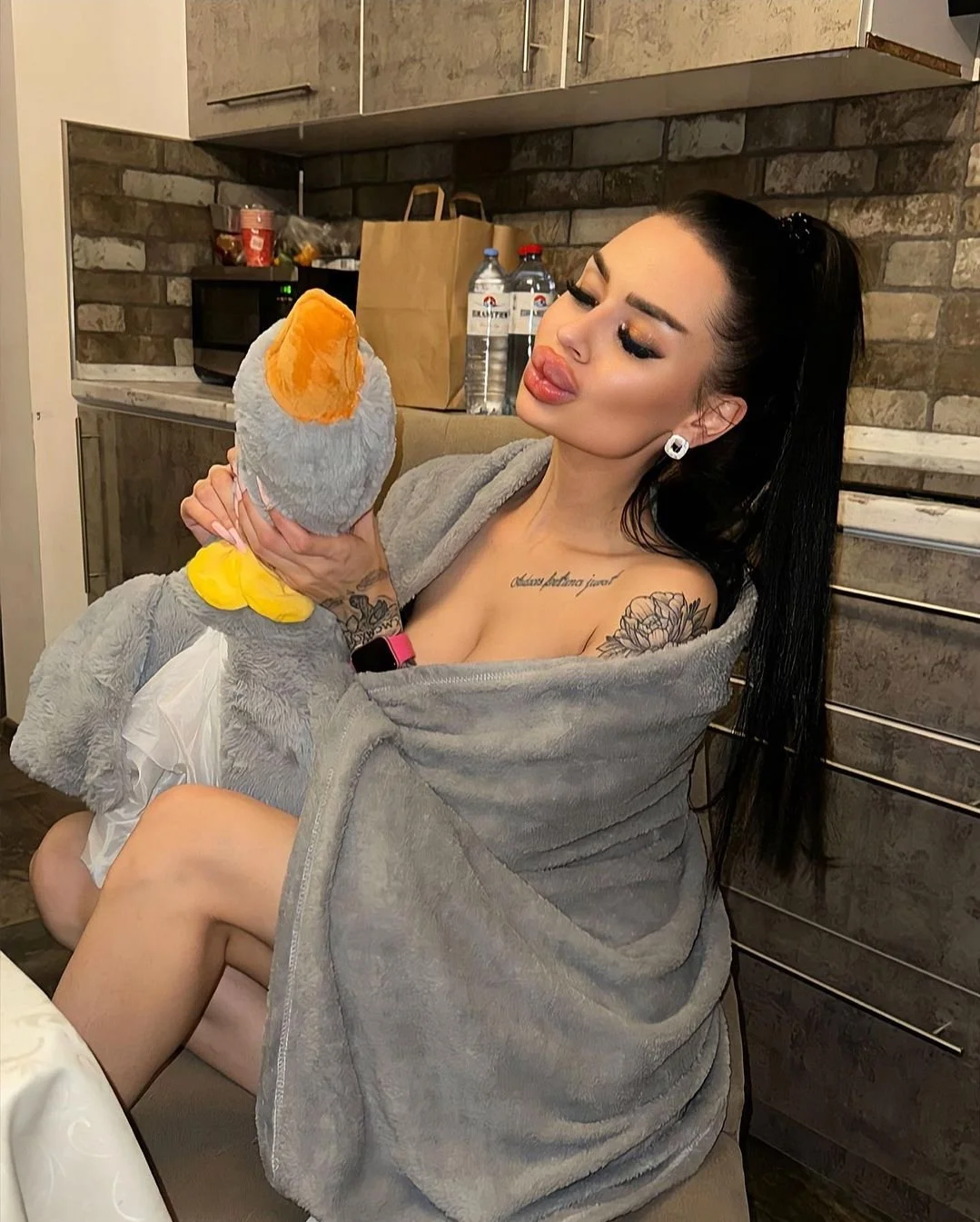 Bloated Bimbo Cock Kissers image 20