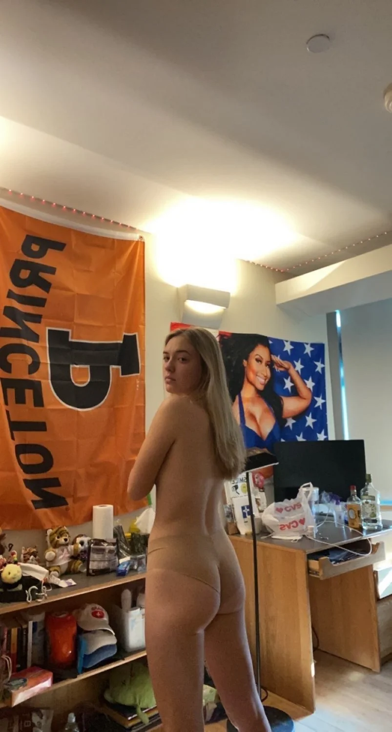 white girl with a nice ass image 3