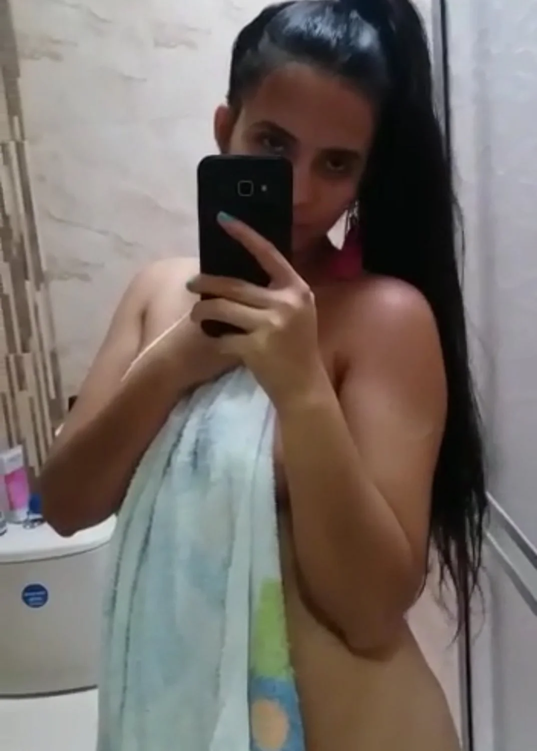 WhatsApp Video 2020 image 4