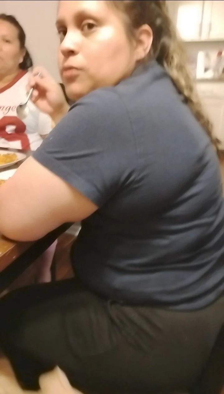 Eating with dumb sister 🤤 image 3