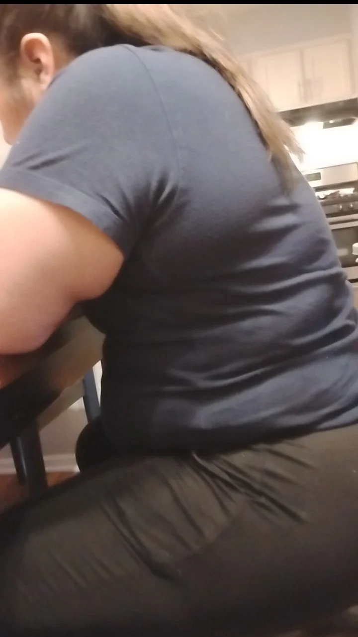 Eating with dumb sister 🤤 image 7