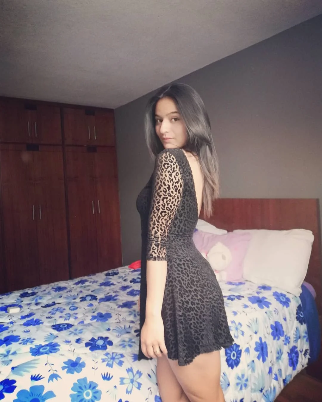 Andrea Quiroz xxx incursionando en el porno 2pt image 16