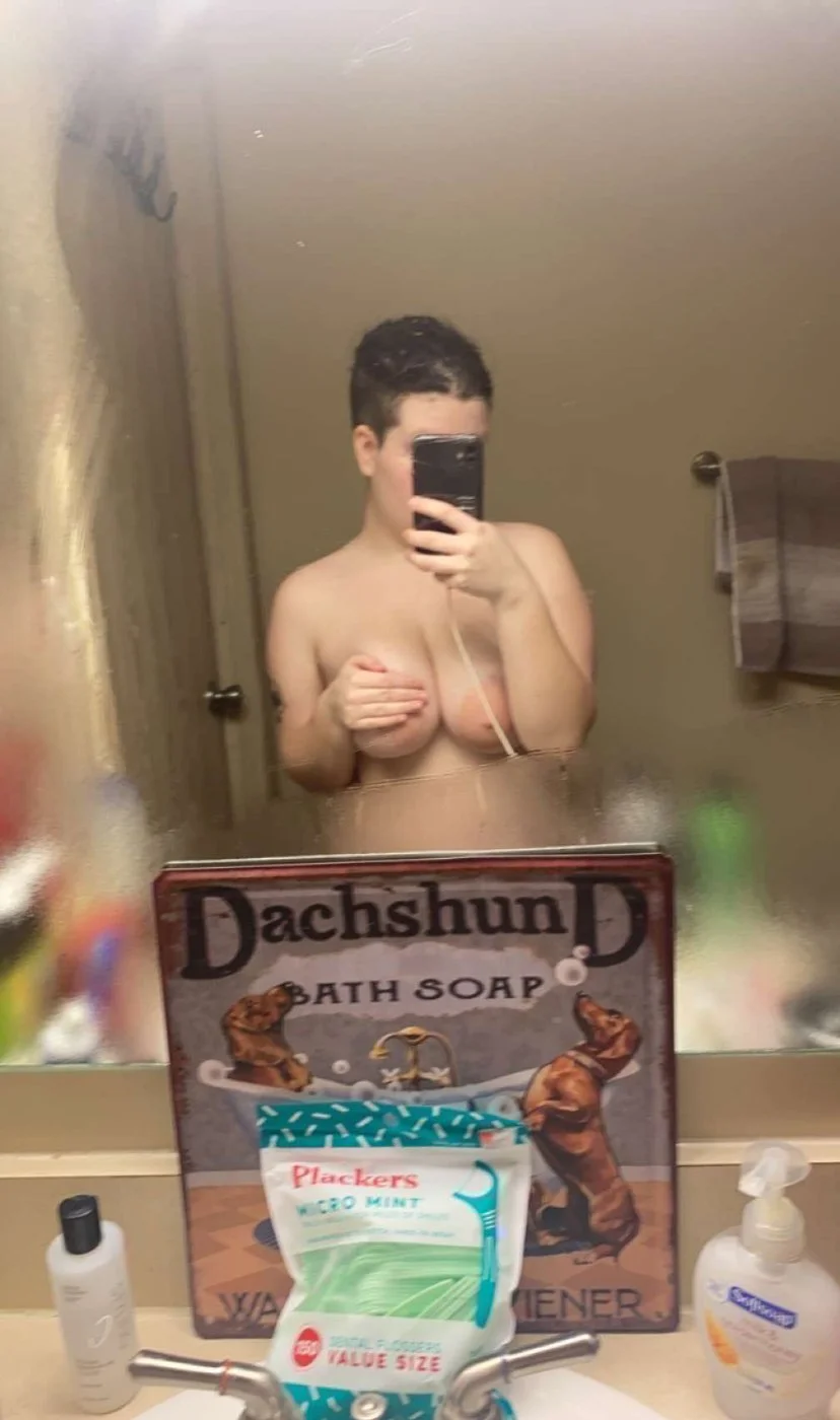 Tay gets leaked image 19