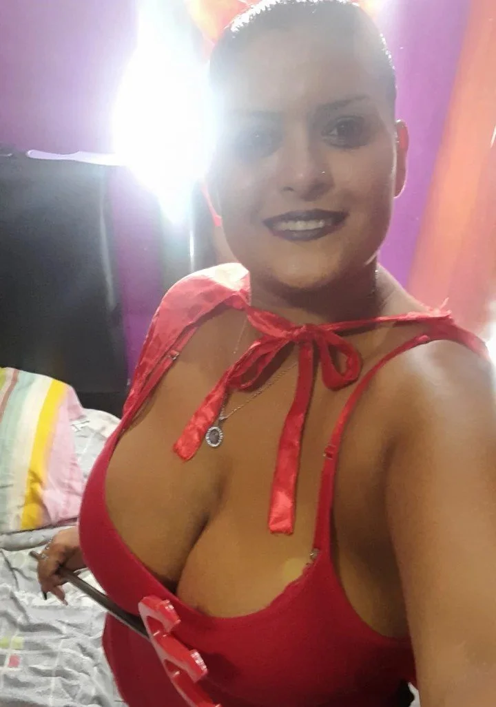 Peituda safada quer conhecer pirocudos no ig pra sua próxima viagem ao Brasil Só dotados acima de 20 image 10