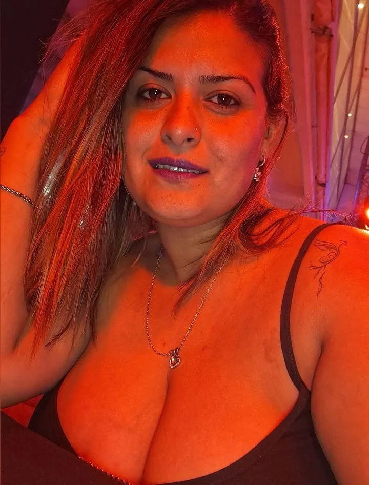 Peituda safada quer conhecer pirocudos no ig pra sua próxima viagem ao Brasil Só dotados acima de 20 image 18
