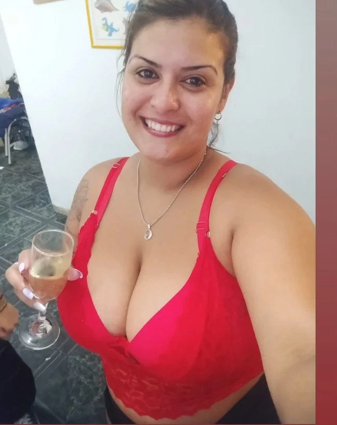Peituda safada quer conhecer pirocudos no ig pra sua próxima viagem ao Brasil Só dotados acima de 20 image 4