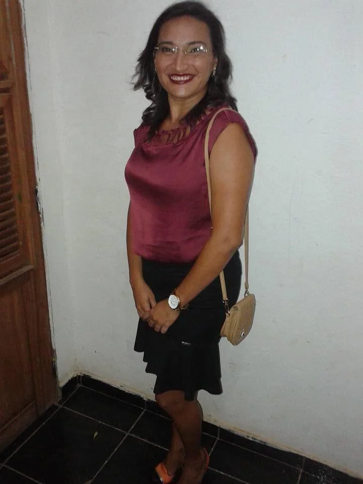 Lenninha foi mandar fotos pro amigo do sobrinho e vazou a putinha velha image 3