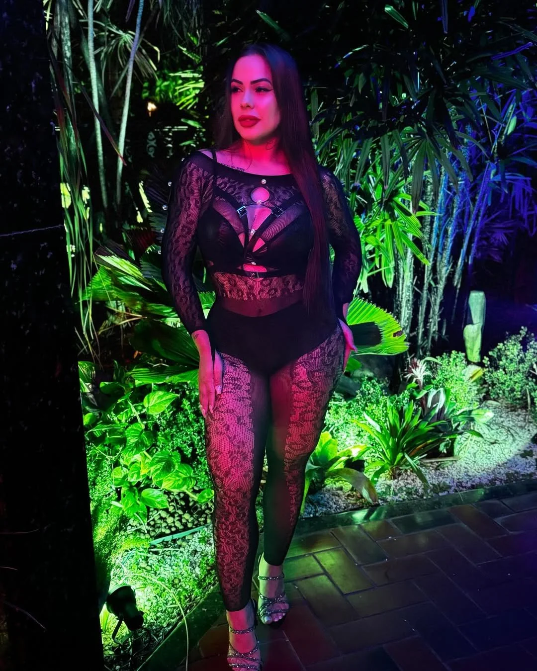 Jülïänª Älvēs Morena Milf Deliciosa image 11