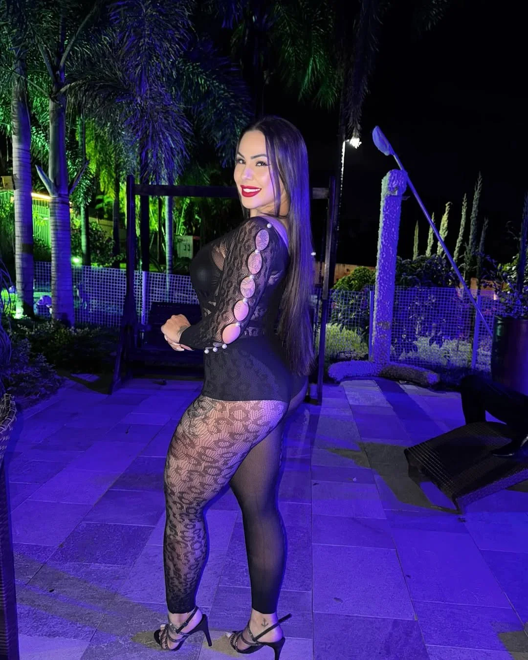 Jülïänª Älvēs Morena Milf Deliciosa image 3