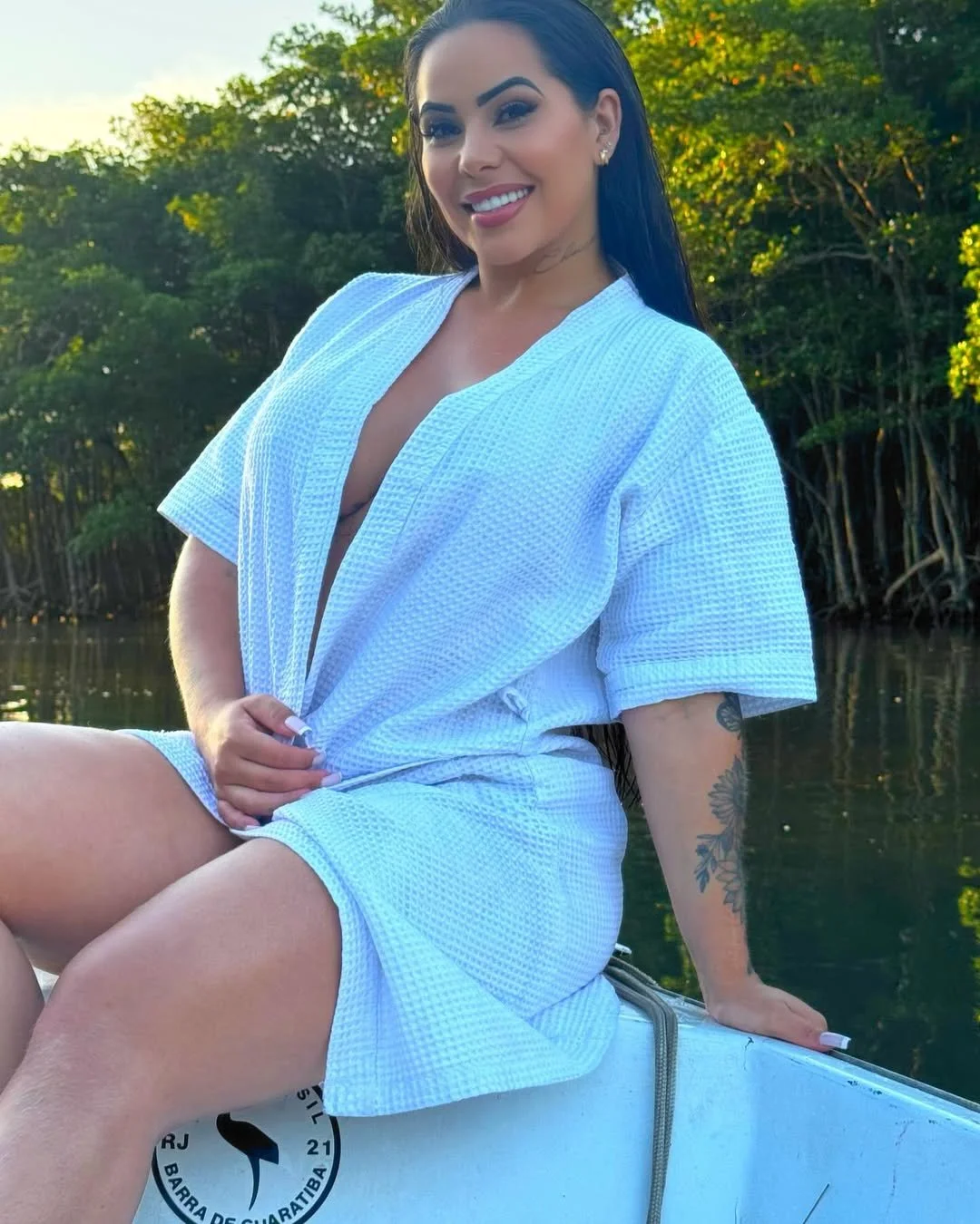Jülïänª Älvēs Morena Milf Deliciosa image 8