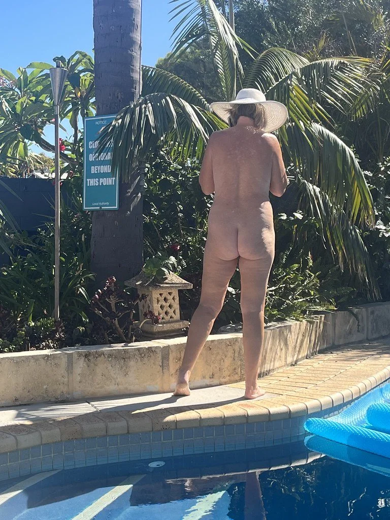 Jo - A Mature Gilf Can Still Have Fun. (nud) image 33
