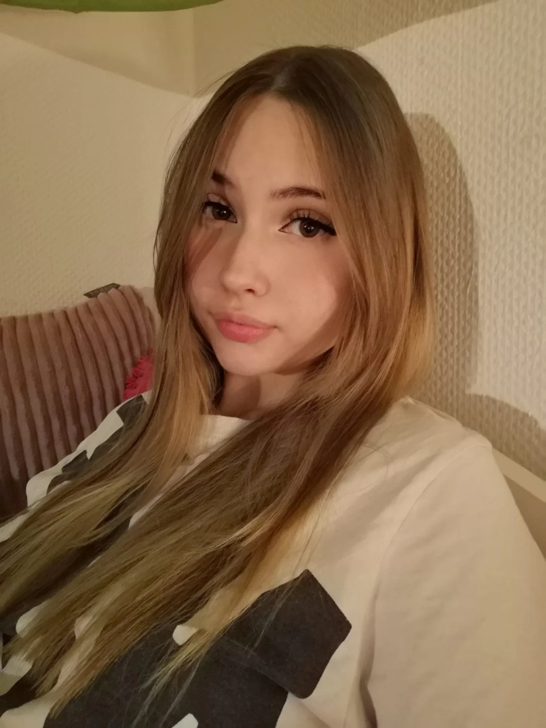 Petite Argentinian blonde Laura Part 1 image 37