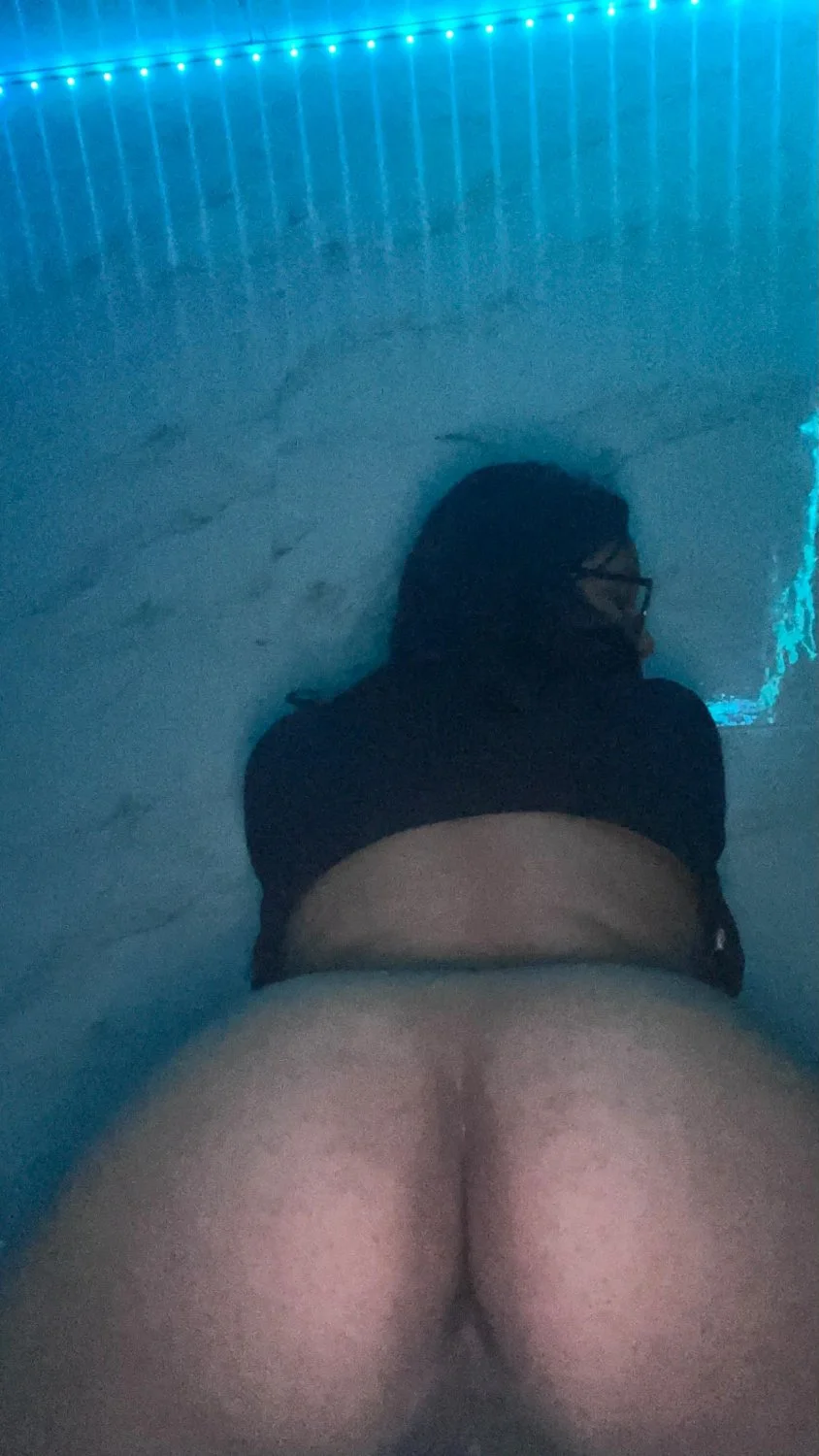 Tremendo culo de esta zorrita panameña image 7