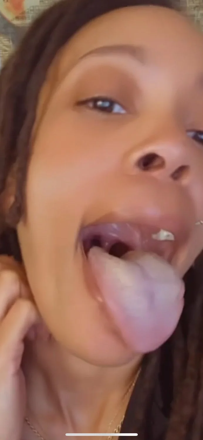 Dyke long tongue big mouth made for blowjobs image 2