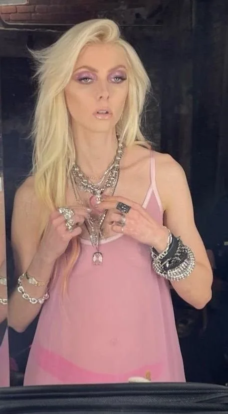 Taylor Momsen 4 image 20