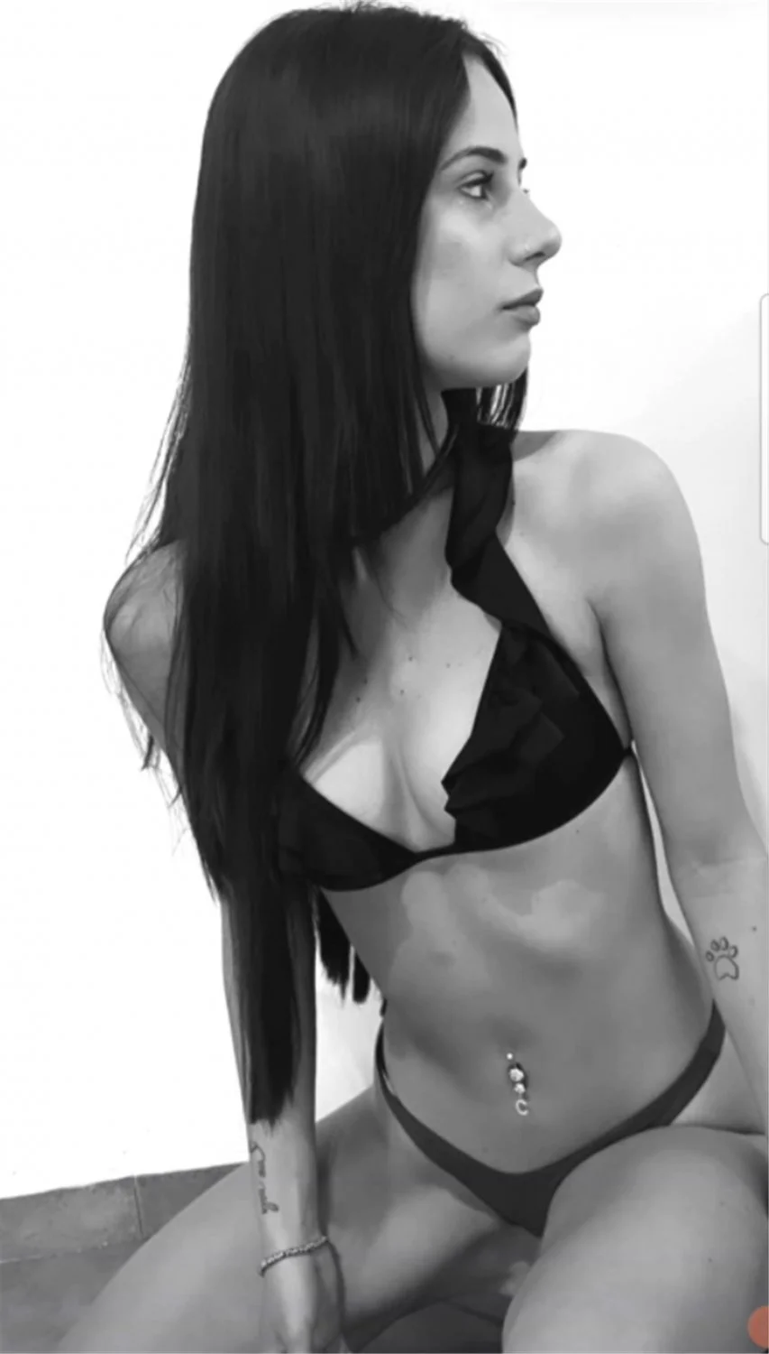 Italian Bigo girl sexy pics image 13