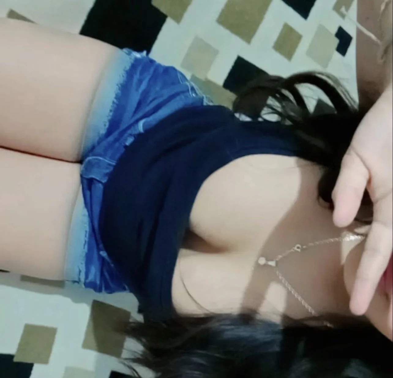 Puta de tetas grandes y deliciosas image 12