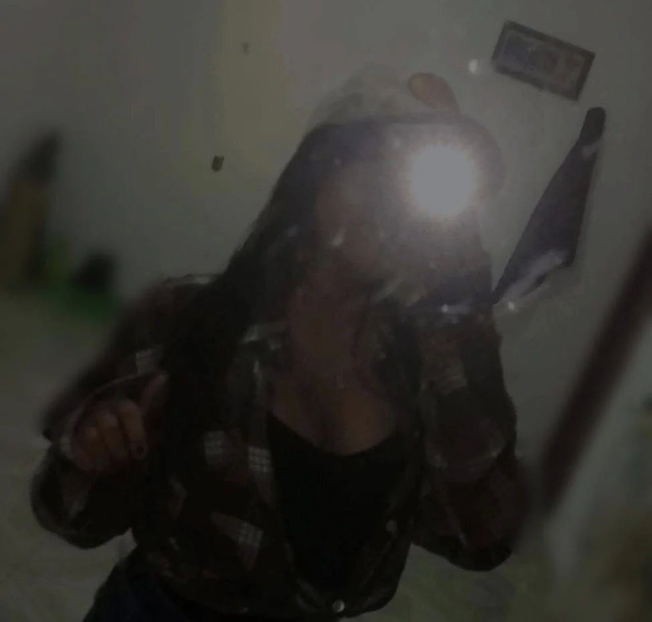 Puta de tetas grandes y deliciosas image 3