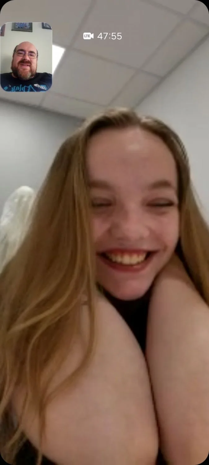 Anyone recognize her Hannah image 5