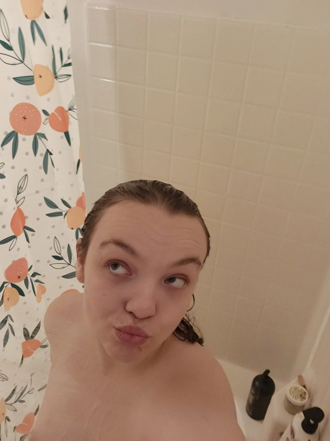 Anyone recognize her Hannah image 9