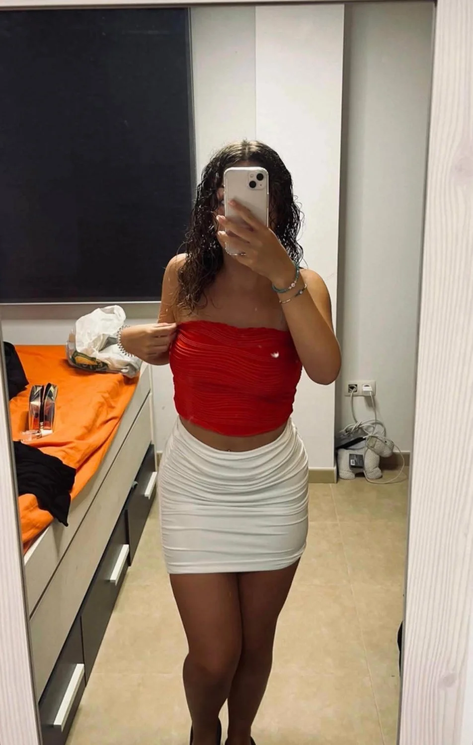 Latina culona ama parar vergas image 16