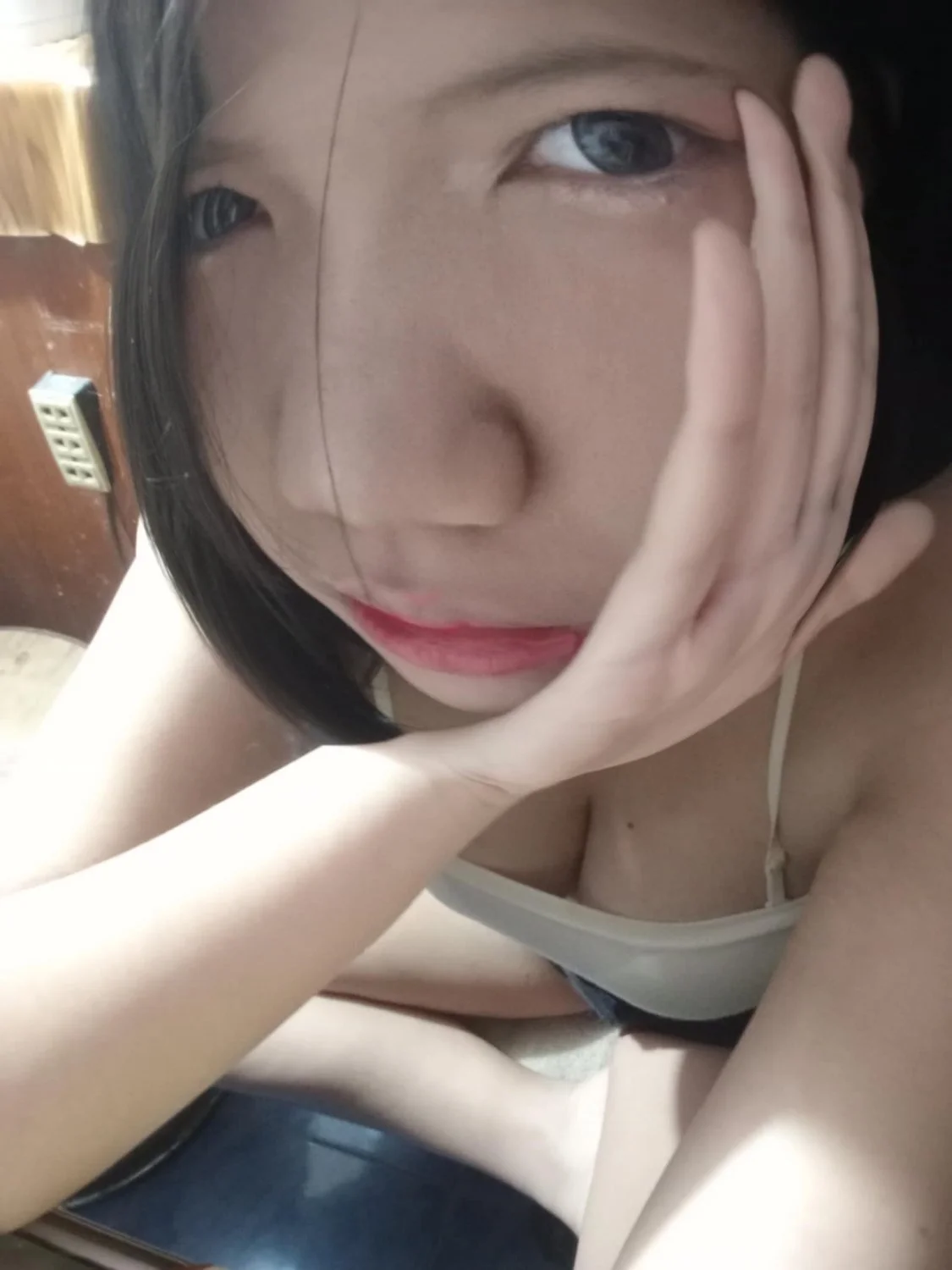 My ex-girlfriend image 3